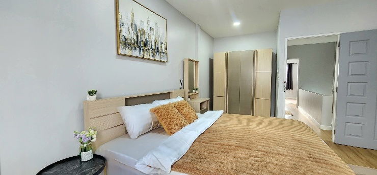 รูป ปล่อยเช่าทาวน์โฮมรีโนเวทใกล้เซนเฟส พร้อมเฟอร์ฯ ( รับระยะสั้น ) หลัง ร.พ.เทพปัญญา , ใกล้เซนเฟส , รวมโชคมอลค์ ,นิมมาน , เมญ่า ( ศรีอนันต์ทาวน์โฮม ) - รูปที่ 20/34