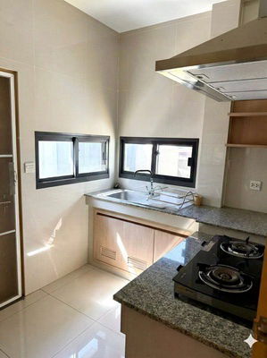 picture FOR RENT SETTHASIRI SRINAKARIN - RAMA 9 / 3 bedrooms 3 bathrooms / 53 Sqw. 160 Sqm. **60,000** CLOSE TO BRIGHTON COLLEGE BANGKOK - 5/10