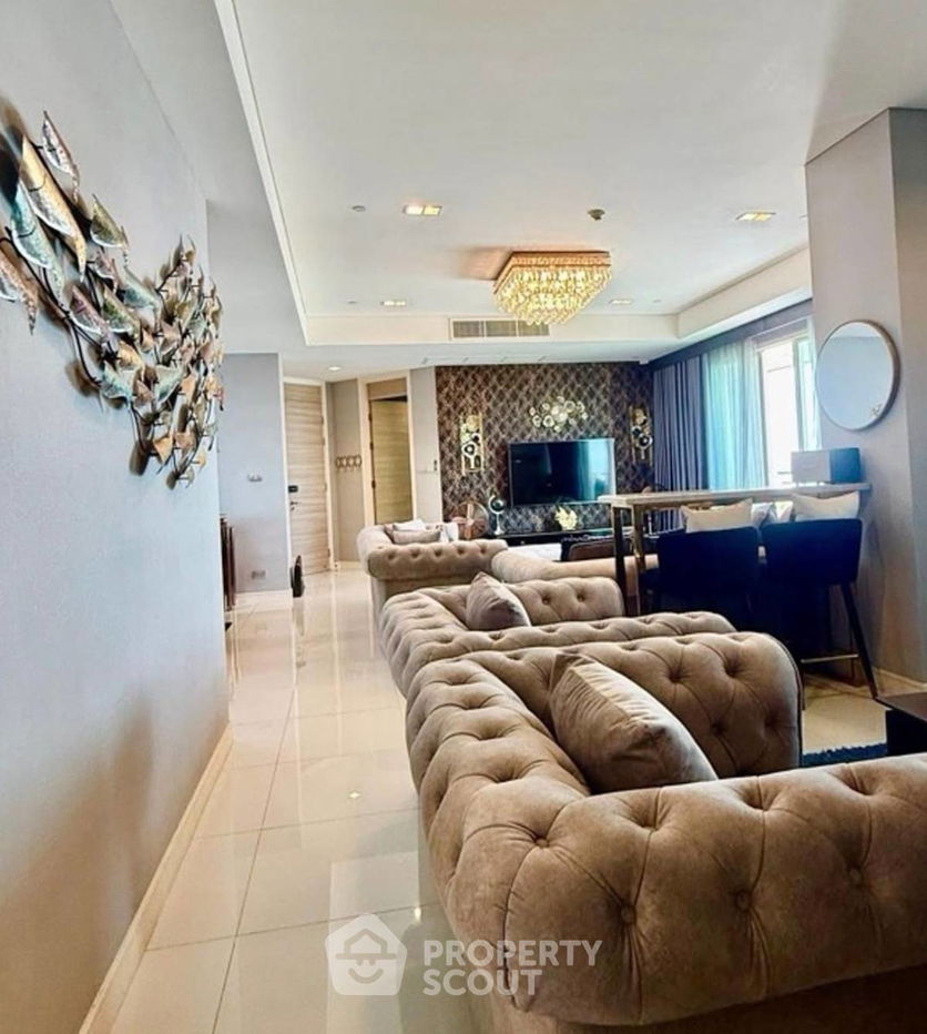 รูป คอนโด 3-ห้องนอน ที่ รีเฟล็คชั่น จอมเทียน บีช พัทยา ใกล้ เมืองพัทยา (ID 2470590) - รูปที่ 1/10