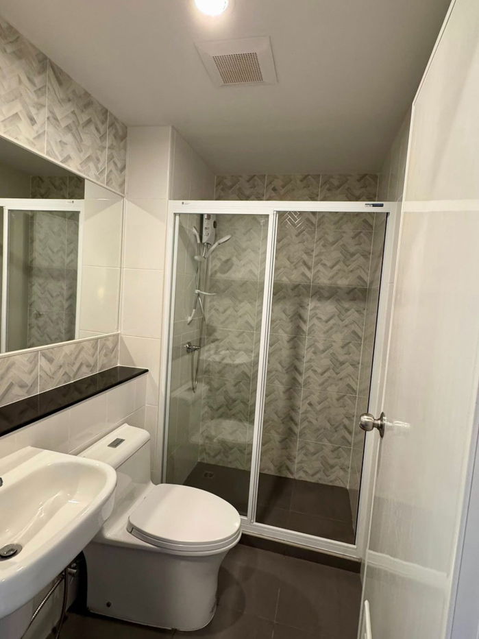 picture 📢 New Listing! Condo for Rent at Regent Home Bangna - 13/16