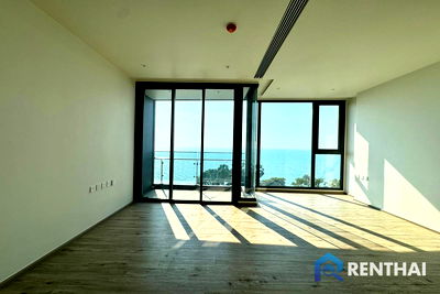 ขายคอนโด : ขายด่วนคอนโดสุดหรูติดหาด  Arom Wongamat  1 ห้องนอน  37 ตร.ม. วิวทะเล ห้องสุดท้ายในโครงการราคาดี