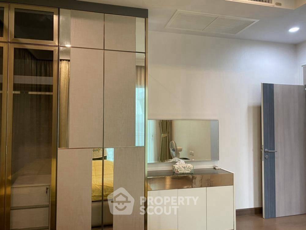 picture 2-BR Condo at Supalai Elite Phayathai near ARL Ratchaprarop (ID 2470500) - 2/12