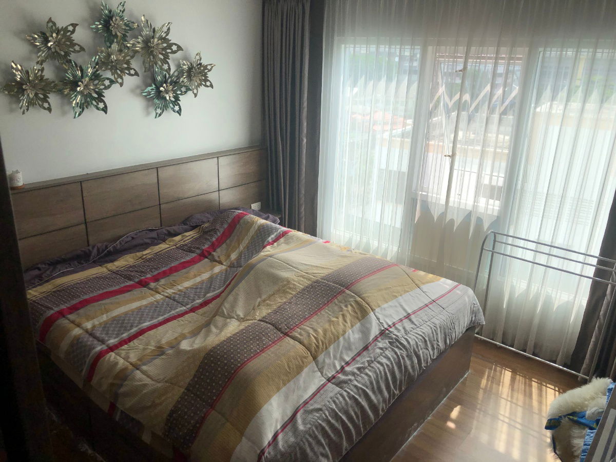 picture Condo for Sale 5-m walk to MRT purple line - 1/8
