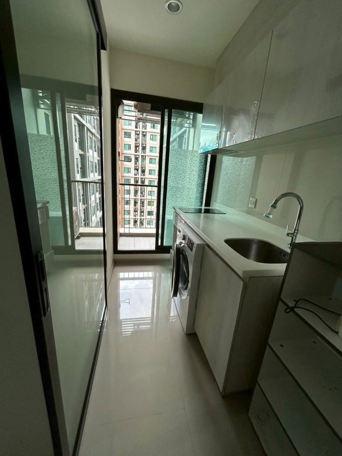 picture 【For Rent】Life Asoke | 27th Floor • 30 sqm • Pool View • Next to MRT & Airport Link - 4/5