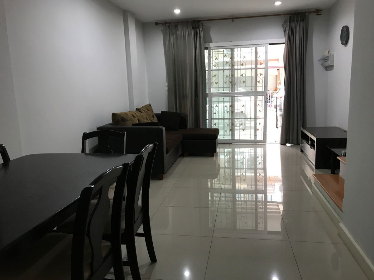 รูป ให้เช่าทาวน์เฮาส์ Time Home หัวหมาก 21 เดินทางสะดวก ออกได้ทั้งถนนพระราม9 และถนนรามคำแหง - รูปที่ 2/11