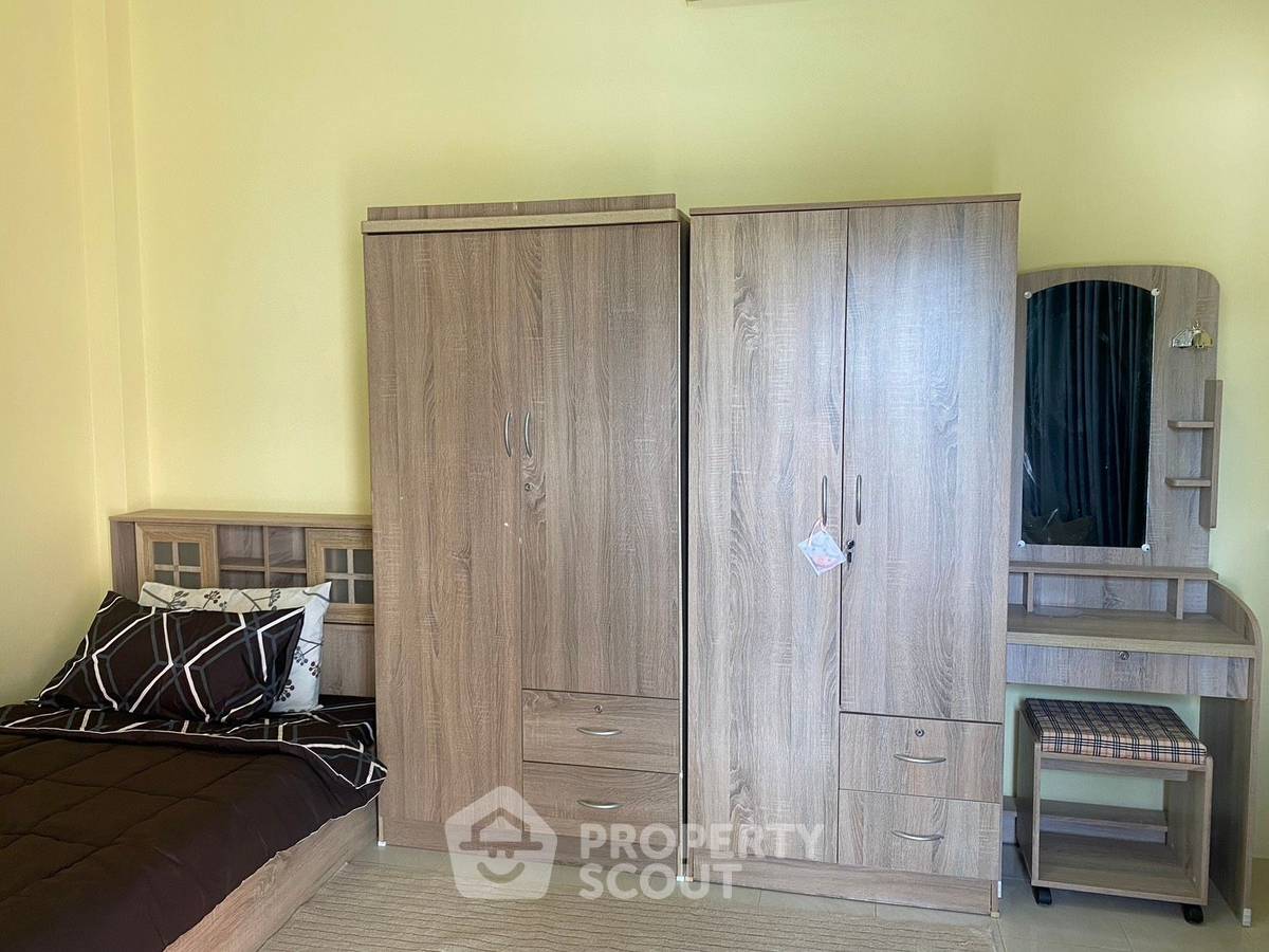 รูป วิลล่า 3-ห้องนอน ใกล้ พัทยาตะวันออก (ID 2471266) - รูปที่ 21/26