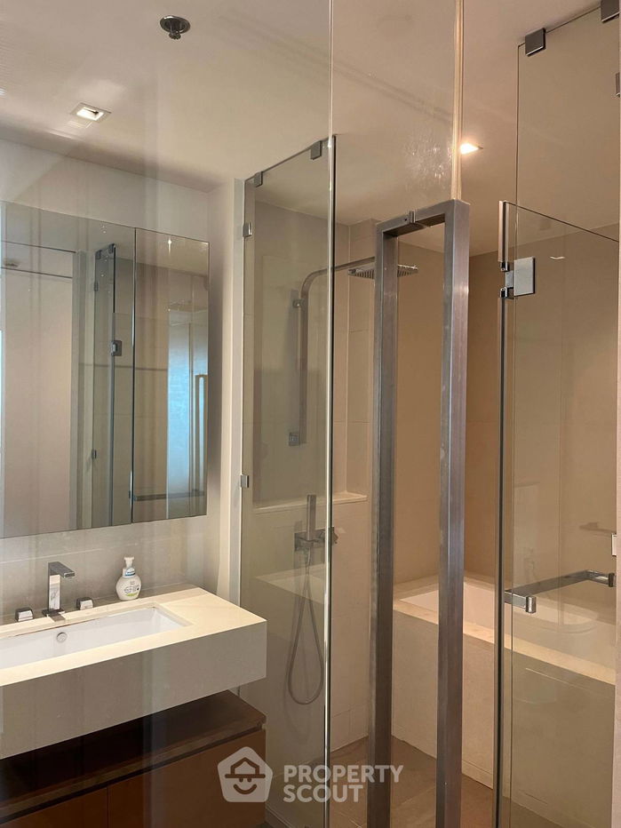 picture 2-BR Condo at The River Condominium near BTS Saphan Taksin (ID 512818) - 6/14