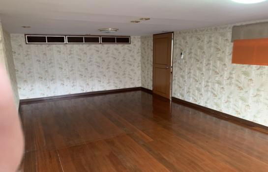 รูป อาคารพาณิย์ 3คูหาให้เช่า ถนนจันทน์วัดไผ่เงิน พร้อมเครื่องปรับอากาศ เหมาะแก่การทำออฟฟิศหรือร้านอาหารราคาถูกมากเจ้าของประกาศเอง 50,000ต่อเดือน - รูปที่ 3/12