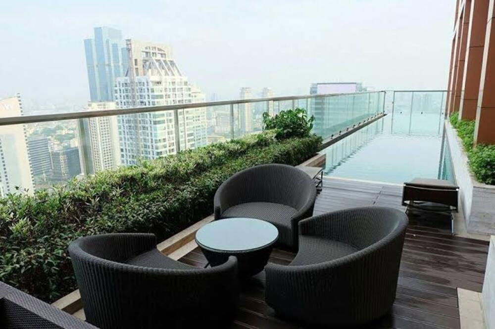 picture Rent ! nice view, Spacious room, East Facing, There is a bathtub! Code C20221201391...The Address Sathorn, 1 bed, 1 bath, furnished, ready to move in - 3/5