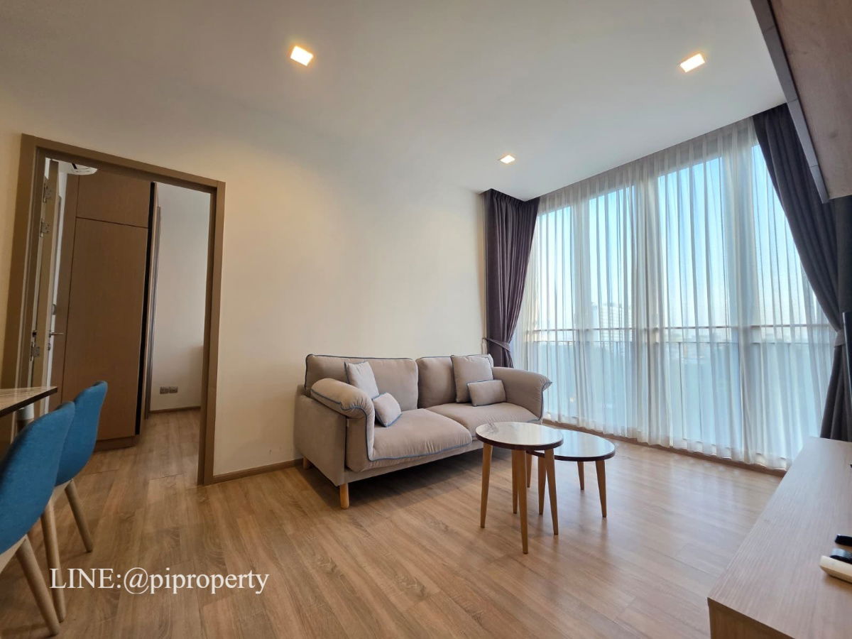 รูป คอนโดวิวแม่น้ำ 2 ห้องนอนให้เช่าใน Kawa Haus ชุมชน T77 พร้อมโรงเรียนนานาชาติอังกฤษ และฟาร์มแสนสิริ พื้นที่นั่งเล่นของ อ่อนนุช. - รูปที่ 10/20