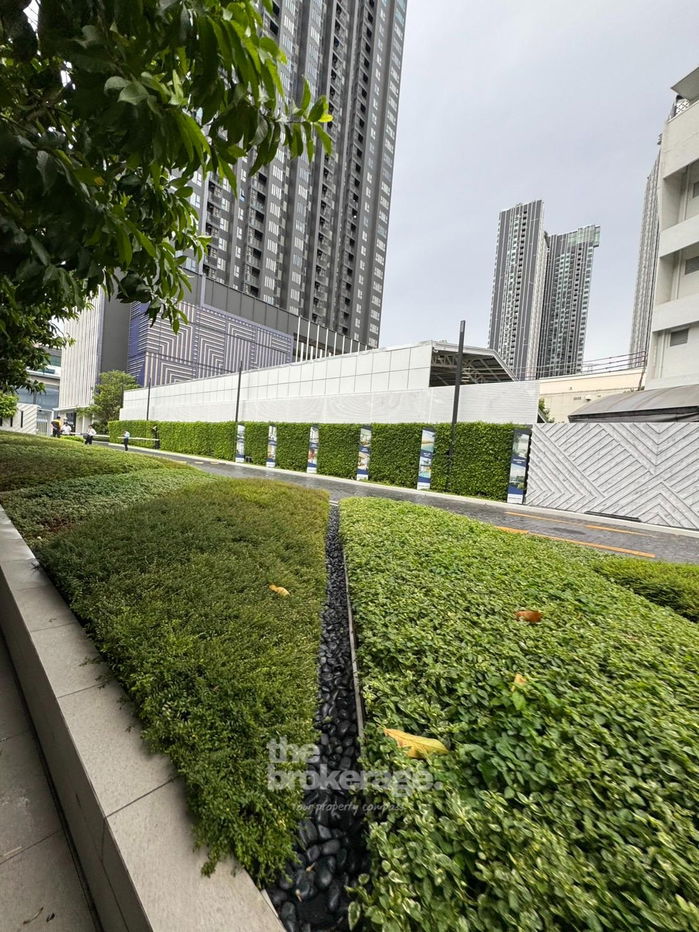 picture LINE : @thebrokerage Life Phahol-Ladprao  2 Bedroom 1 Bathroom 45sqm. 38,000 THB - 17/17