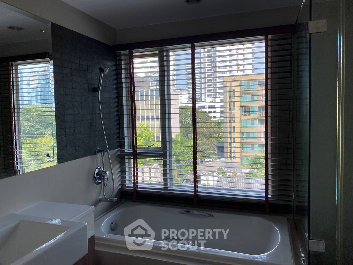 picture 1-BR Condo at The Crest Sukhumvit 49 near BTS Thong Lor (ID 1564707) - 8/9