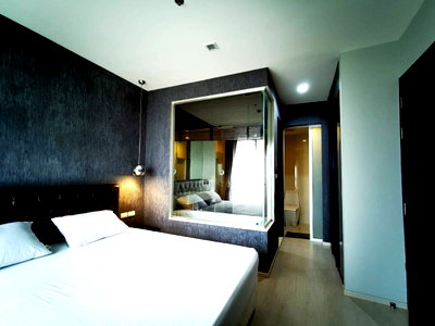 Condos for rent Gateway Ekamai : T1500 Condo for rent at Rhythm Sukhumvit 44/1. Beautiful room, special price.
