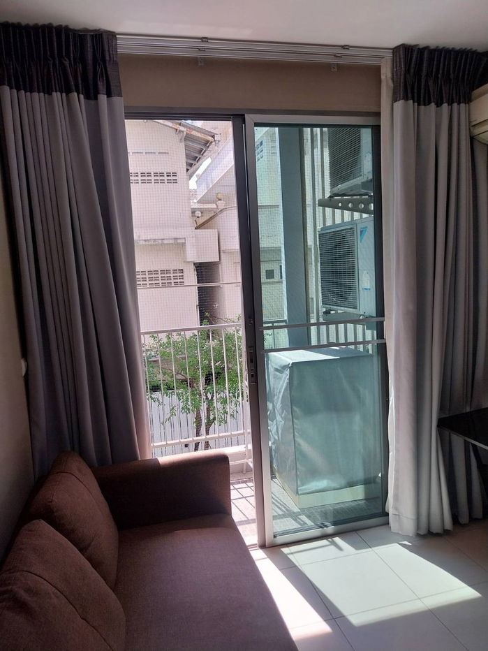 รูป ห้องสวย ทำเลดี ใกล้รถไฟฟ้า ของกินเยอะ เงียบสงบแต่ปลอดภัย - รูปที่ 12/16