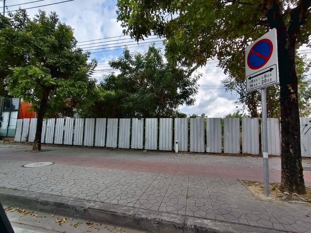 รูป ที่ดิน 3 ไร่ ติดถนนเทพรักษ์ ทำเลดีเหมาะกับการก่อสร้างทุกประเภท ร้านค้า คาเฟ่ ฯลฯ - รูปที่ 3/4