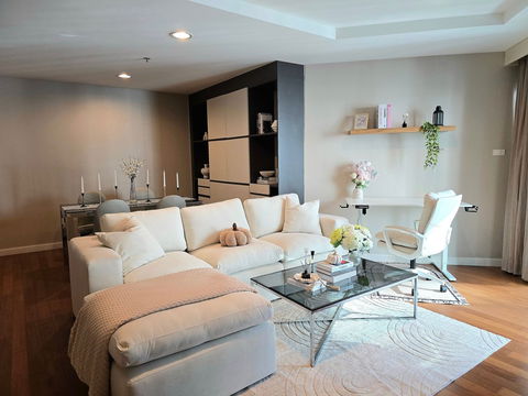 Condo Belle Grand Rama 9, 2 bedrooms, 2 bathrooms, garden view, 40,000/month