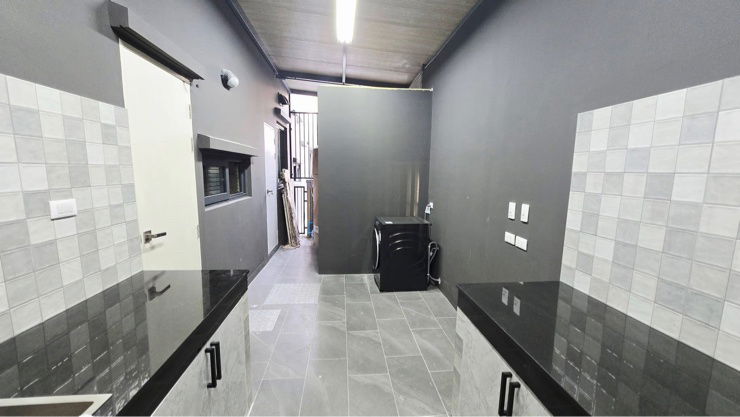 รูป ให้เช่าบ้านหรู บ้านกลางเมือง ดิอิดิชั่น บางนา
ทาวน์โฮม 3 ชั้น พร้อมลิฟต์ - รูปที่ 7/18