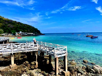 ที่ดิน บางละมุง ชลบุรี : ขายที่ดินพัทยา บนเกาะล้าน ติดเชิงเขามองเห็นทะเลสีคราม 