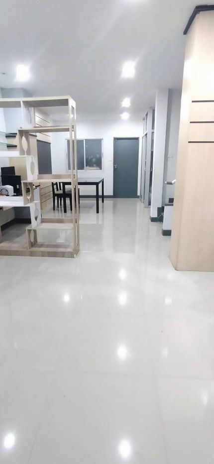 รูป ขายบ้านทาวน์เฮ้าส์ 2 ชั้น เนื้อที่ 29 ตร.วา มบ.สินทวีเทียนทะเล2 ซ.เทียนทะเล20 เขตบางขุนเทียน - รูปที่ 5/22