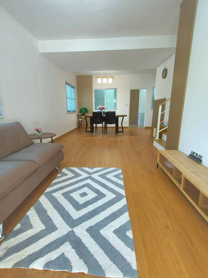 รูป ทาวน์เฮาส์ หลังมุม สไตล์บ้านเดี่ยว มบ.พฤกษา 92 ลำลูกกาคลองสาม ถนนชลมาร์ควิจารณ์ พร้อมเฟอร์ฯ - รูปที่ 7/21