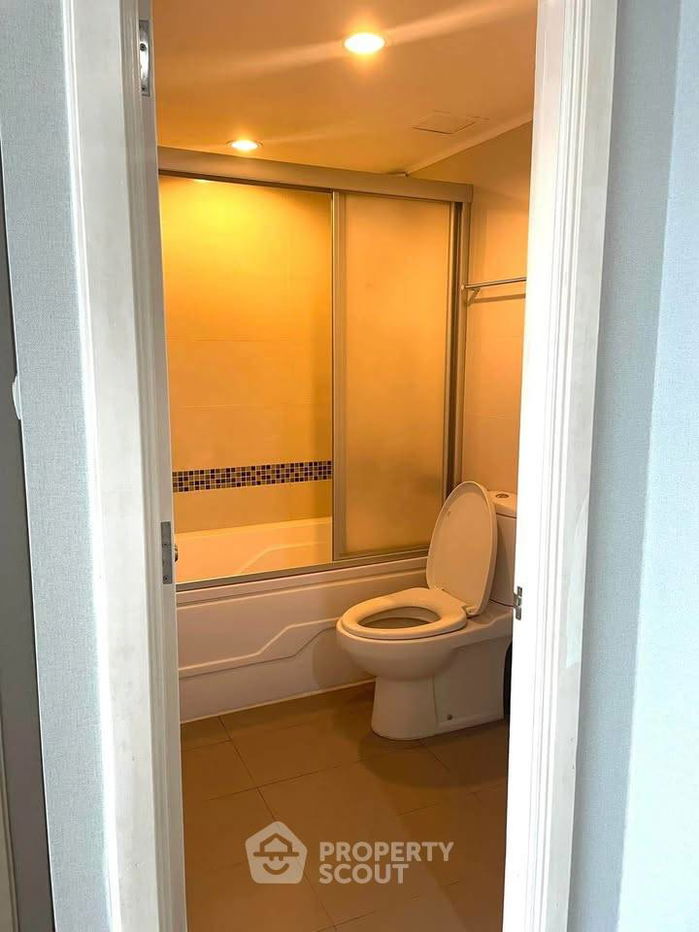 picture 2-BR Condo at Lumpini Park Riverside Rama 3 close to Phra Ram 3 (ID 2469762) - 7/10