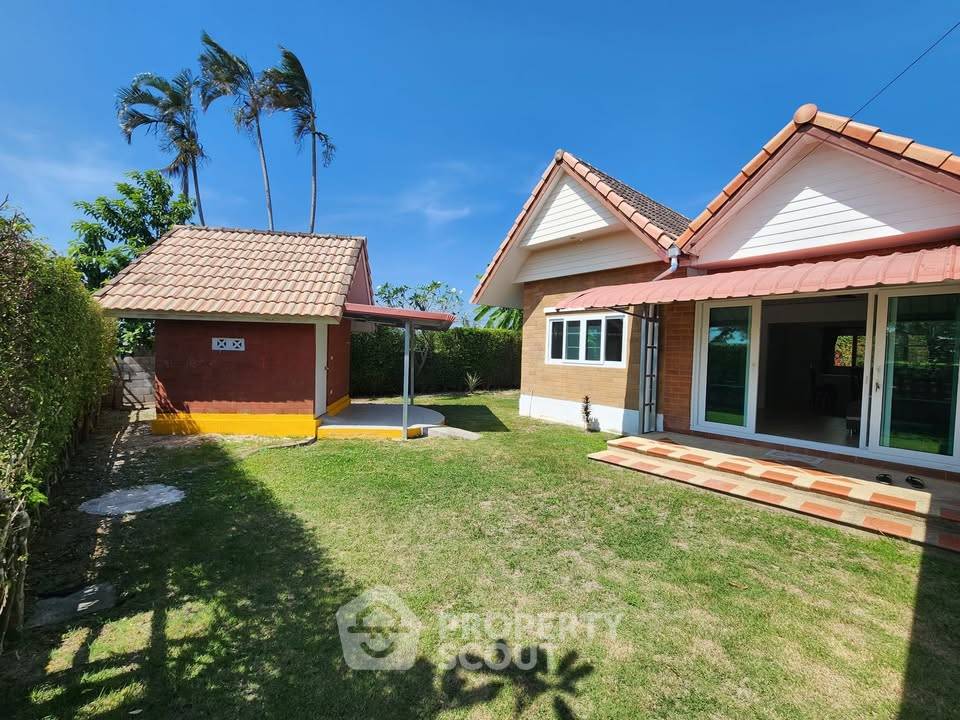 picture 3-BR House at Dusita Village 1 in Thap Tai (ID 2470259) - 1/14