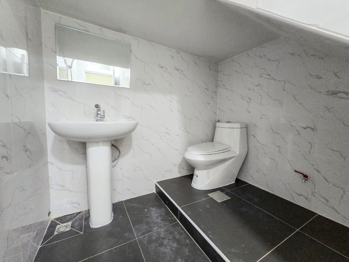 รูป ทาวน์เฮ้าส์ รีโนเวทใหม่ ทำเลดี หมู่บ้าน บัญทิตโฮม ซอยวิภาวดีรังสิต 76 แขวงสนามบิน เขตดอนเมือง ใกล้สนามบิน ทางด่วน - รูปที่ 15/37