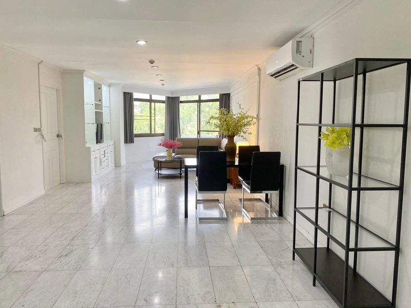 picture SPACIOUS 2 BEDROOMS / 2 BATHROOMS THONGLOR - 4/26