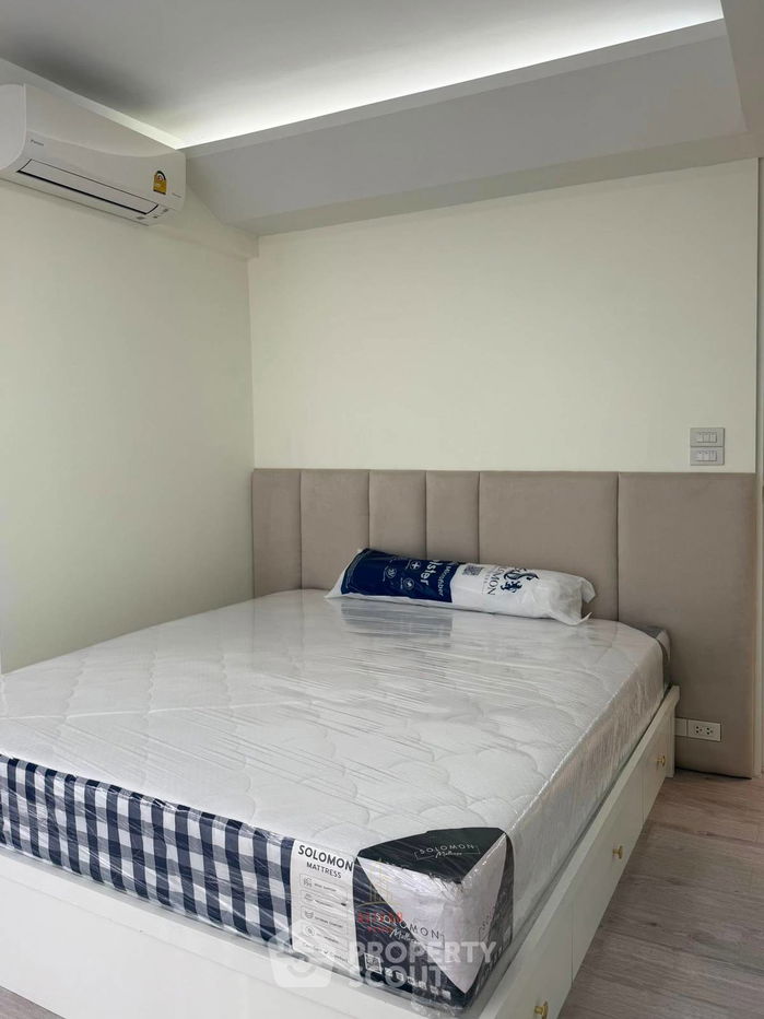 รูป คอนโด 2-ห้องนอน ที่ ไซมิส จอยญ่า ใกล้ MRT เพชรบุรี (ID 2466442) - รูปที่ 3/17