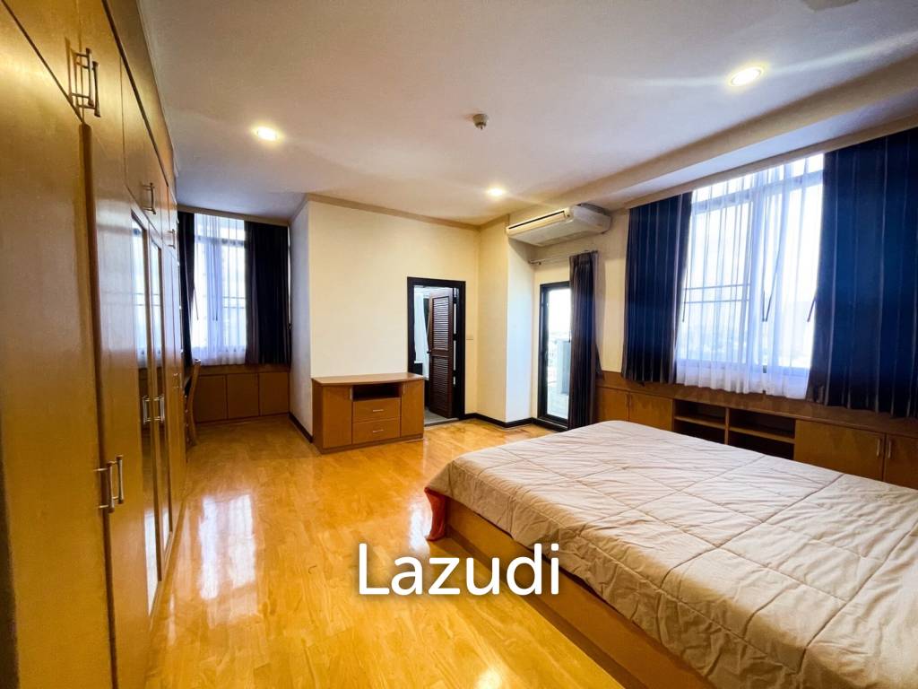 picture 2 bedrooms 2 bathrooms 120 Sq.M. Supalai Place Sukhumvit 39 - 10/11