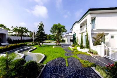 ขายบ้านเดี่ยว : ขายบ้านหรู โครงการมัณฑนา 2 – Serene Lake Chiangmai บ้านเดี่ยวหลังใหญ่ ทำเลพรีเมียมติดทะเลสาบ T.0946511456