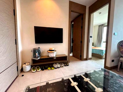ขายคอนโด : Riviera Ocean drive Luxury Sea View Condo in Jomtien