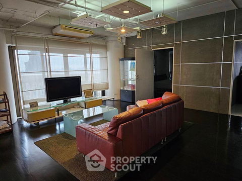 คอนโด 2-ห้องนอน ที่ ณุศา สเตท ทาวเวอร์ คอนโดมิเนียม ใกล้ BTS สะพานตากสิน (ID 1854675)