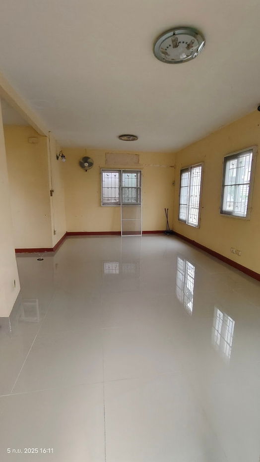 รูป ขายด่วน! บ้านเดี่ยว “หลังมุม” พฤกษาวิลเลจ 12 คลอง 2 คลองหลวง จ.ปทุมธานี
ราคา 2.8 ล้านบาท (ถูกกว่าตลาด)
- รูปที่ 9/10