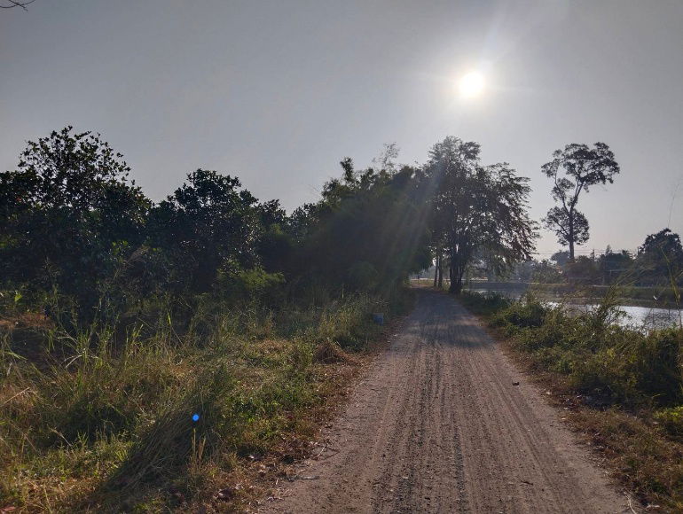รูป ขายที่ดินแปลงสวยติดน้ำ ติดถนนเพชรเกษม การคมนาคมสะดวก ต.ถ้ำรงค์ อ.บ้านลาด จ.เพชรบุรี - รูปที่ 7/12