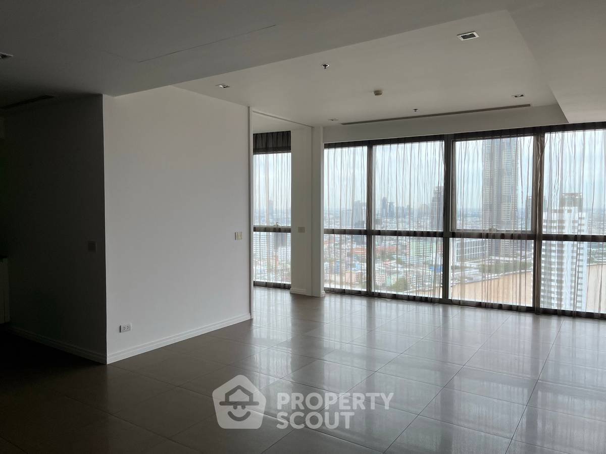 picture 2-BR Condo at The River Condominium near BTS Saphan Taksin (ID 512818) - 1/14