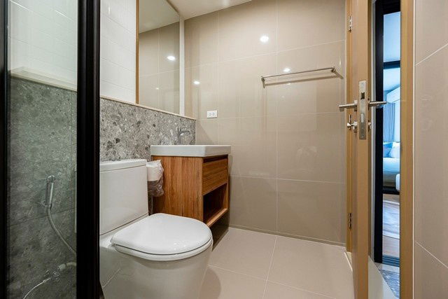 รูป C6448 ให้เช่า  :  คอนโด  เดอะ ไลน์ ไวบ์ พหลโยธิน ( BTS ห้าแยกลาดพร้าว ) 064 665 4666 - รูปที่ 13/14