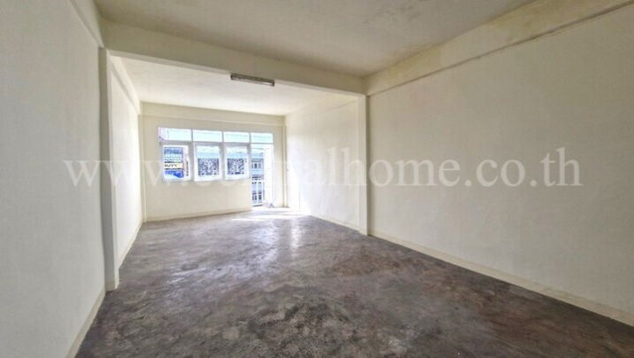 รูป อาคารพาณิชย์ 4 ชั้น แยกปากเกร็ด นนทบุรี ทำเลดี ราคาถูก - รูปที่ 9/14