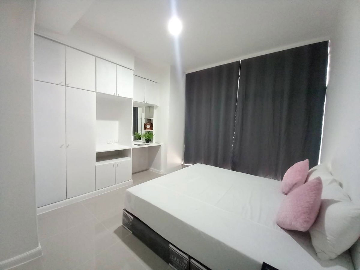 picture SPACIOUS 2 BEDROOMS / 2 BATHROOMS THONGLOR - 12/30