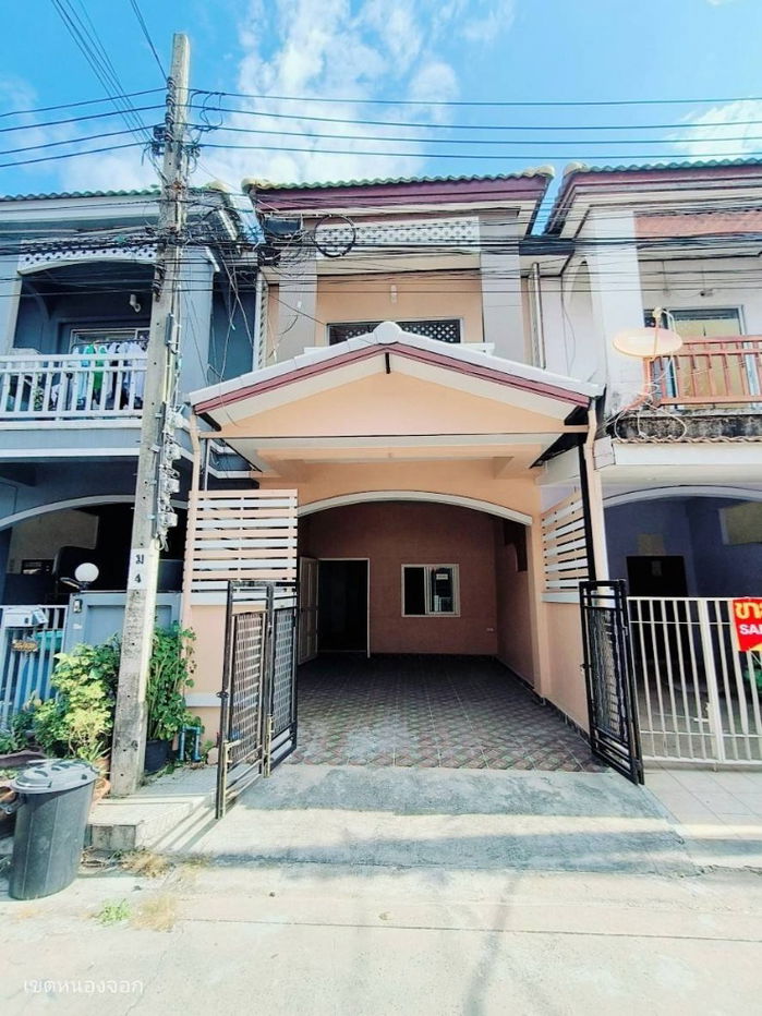 รูป ทาวน์เฮ้าส์ 2 ชั้น รีโนเวทใหม่
หมู่บ้านณราธร สุวินทวงค์ - รูปที่ 1/17