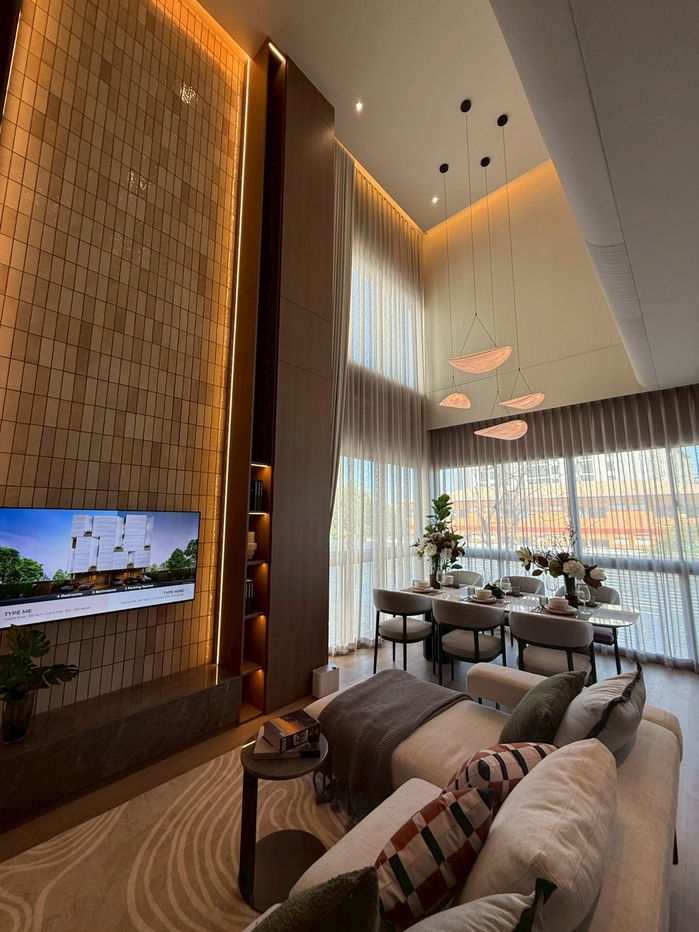 รูป มิติใหม่แห่งความสง่างาม โพรวิเดนซ์ เลน ลาซาล บ้านเดี่ยวหรู มือ 1 พร้อมอยู่ สะท้อนรสนิยมเหนือระดับ. MD-25085567 - รูปที่ 3/38