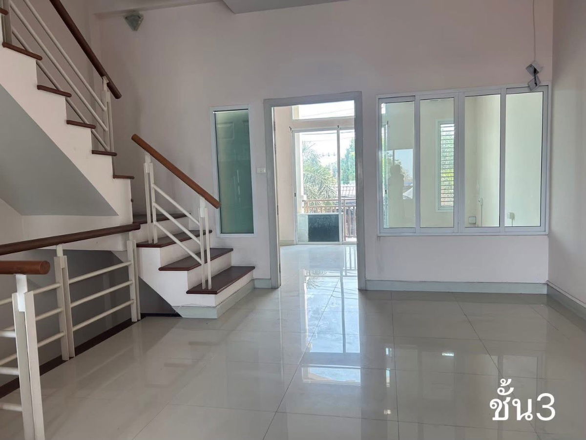 รูป 📢📢 ให้เช่าอาคารพาณิชย์ ติดถนนสตรีวิทยา 2 – ทำเลค้า-ขาย/ออฟฟิศดีเยี่ยม 5 ห้องนอน 4 ห้องน้ำ อยู่สี่แยกโรงไม้ - รูปที่ 6/9