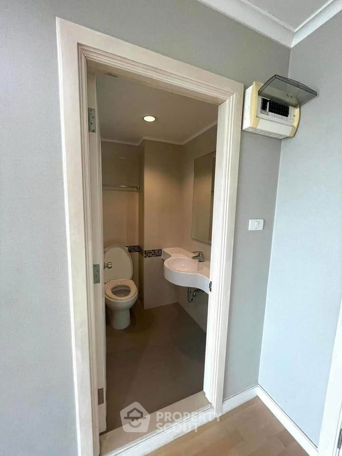 picture 2-BR Condo at Lumpini Park Riverside Rama 3 close to Phra Ram 3 (ID 2469762) - 8/10