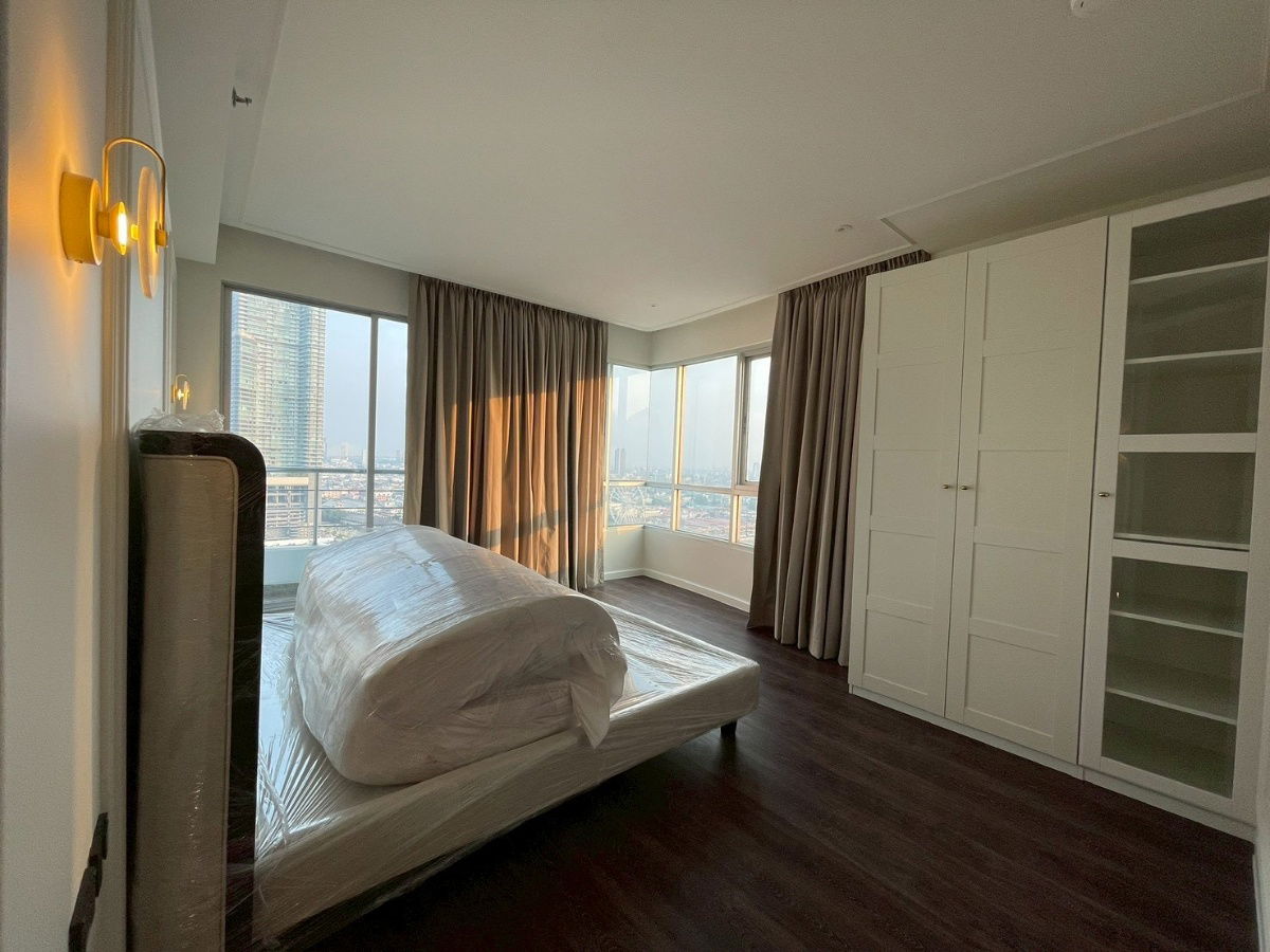 picture fully renovated 2 beds 2 baths 104 sq.m with stunning Chaopraya and Asiatique view - 4/8