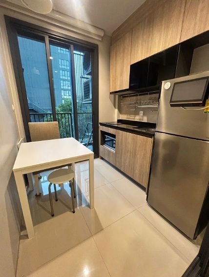 รูป คอนโด THE LINE วงศ์สว่าง ห้องสวย 1 ห้องนอน 32 ตรม. ชั้น 3 ใกล้ MRT วงศ์สว่าง+บิ๊กซี มีเครื่องซักผ้า เพียง 12,000 บาท - รูปที่ 3/6