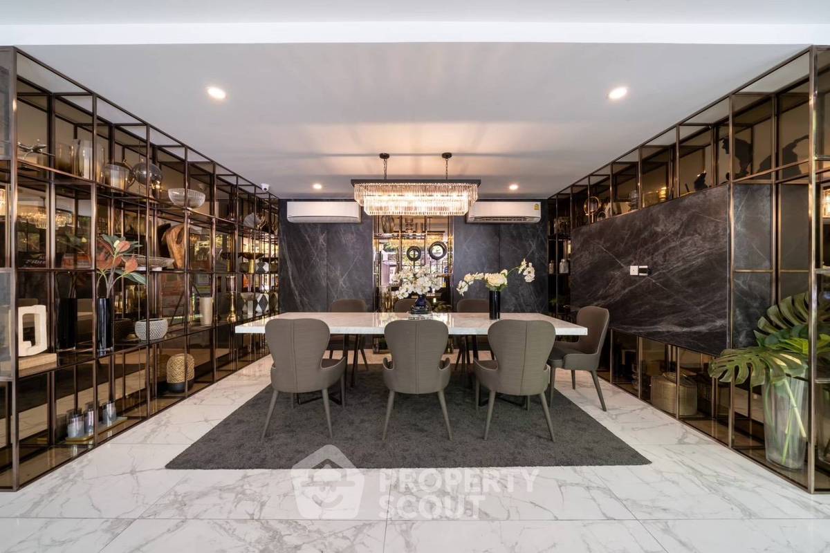 picture 1-BR Condo at The Shade Sathorn 1 near MRT Khlong Toei (ID 2470725) - 12/15