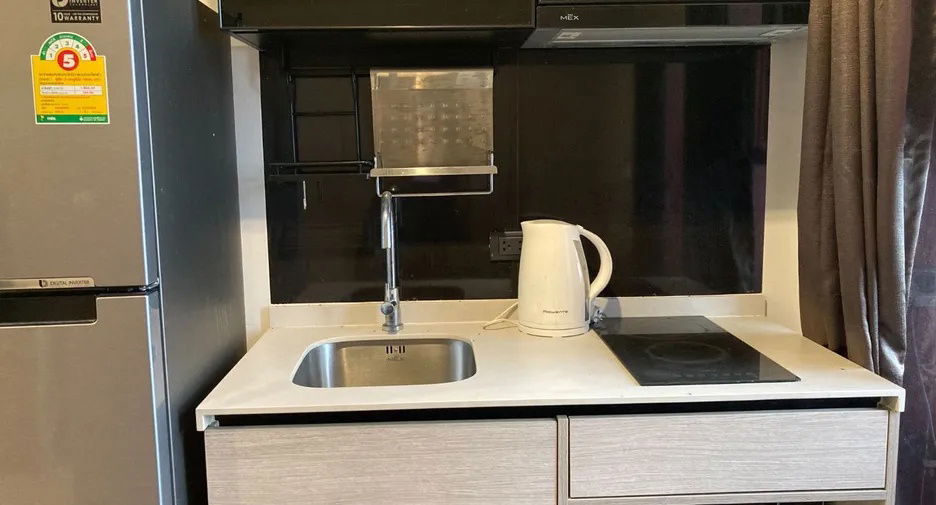 picture Urgent sale, The Base Garden Rama 9 , 1 b/r , 34th flr. city view, price lower than appraisal. - 5/13