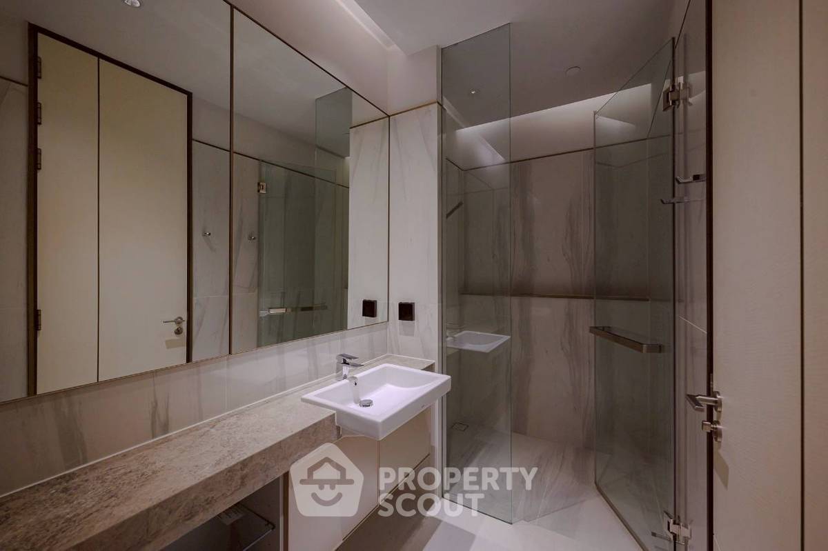 picture 3-BR Condo at KRAAM Sukhumvit 26 near BTS Phrom Phong (ID 2362529) - 31/38