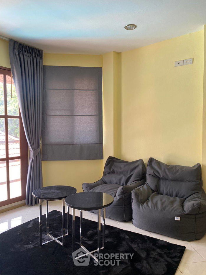 รูป วิลล่า 3-ห้องนอน ใกล้ พัทยาตะวันออก (ID 2471266) - รูปที่ 9/26