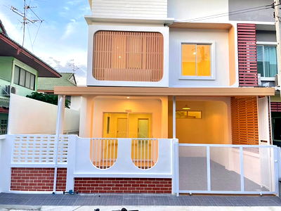 Townhouses for sale Makro Bangbuathong : For Sell Townhouse at  Buathong Thani Village Phase 18